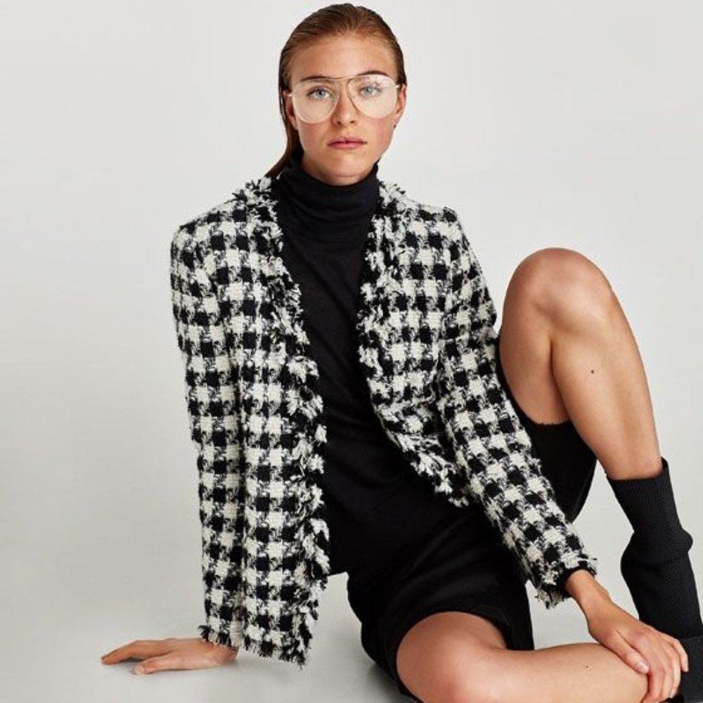 Zara frayed checked blazer black & white woven houndstooth jacket / coat, size S